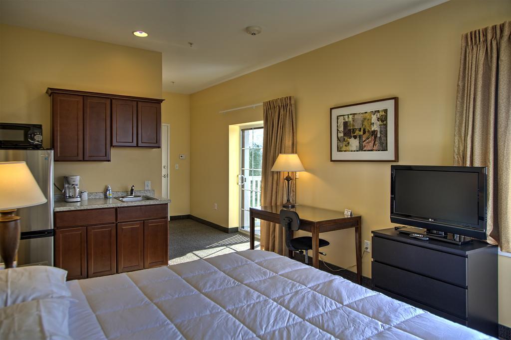 Brinton Suites Concordville Exterior foto